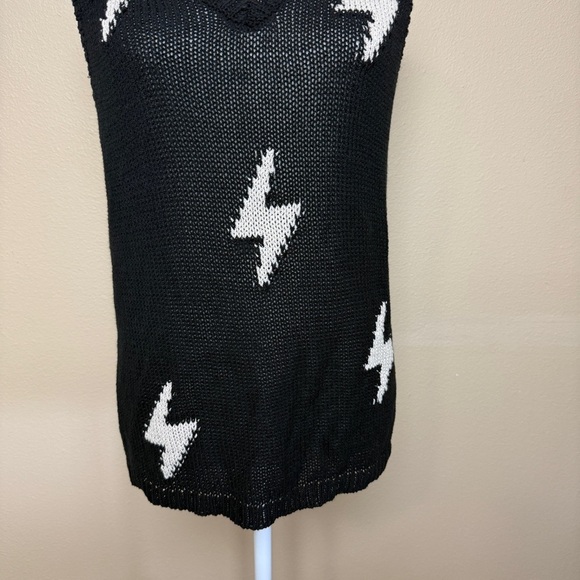 Storia Lightning Bolt Knit Sweater Tank Black Size Large - Picture 3 of 7